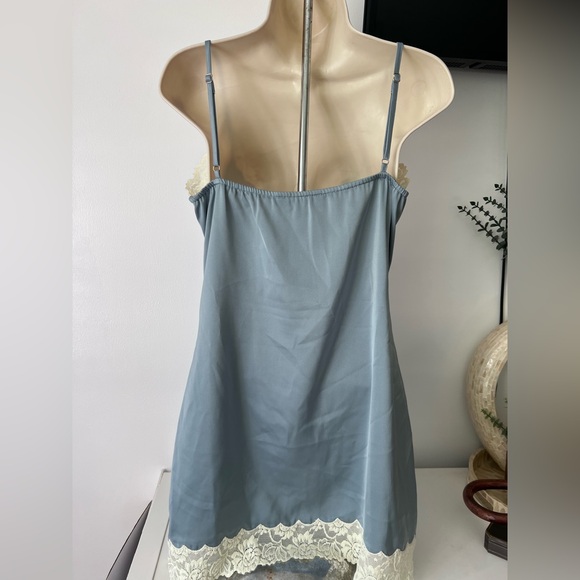 Motel Rocks Light Blue Lace Slip Dress - Picture 4 of 8